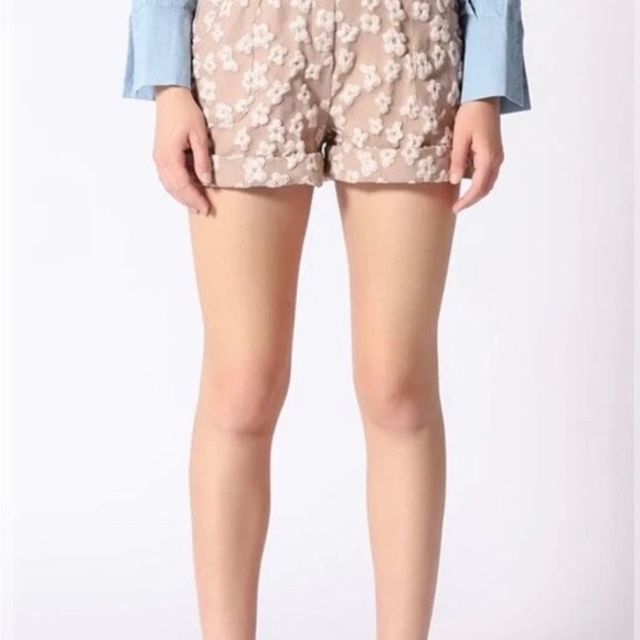Garcia Floral Tan/Khaki Women's Shorts - Picture 11 of 11